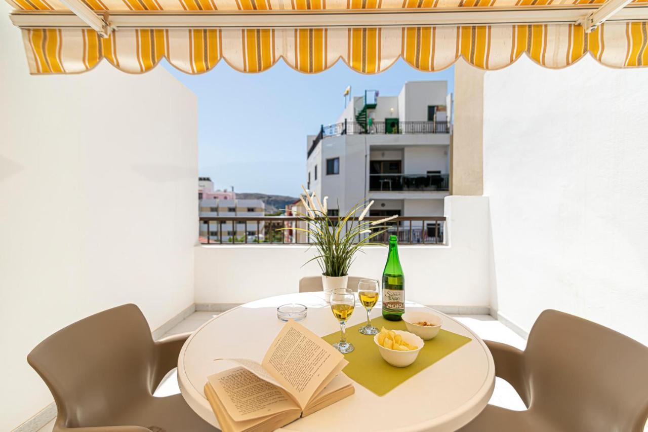 Apartamentos En El Centro De Los Cristianos 아로나 외부 사진