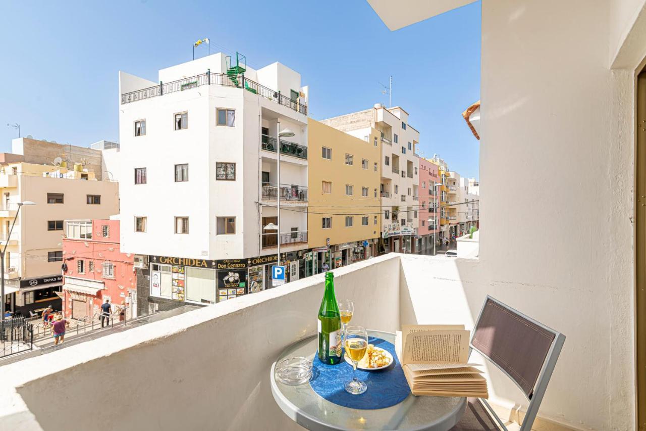 Apartamentos En El Centro De Los Cristianos 아로나 외부 사진