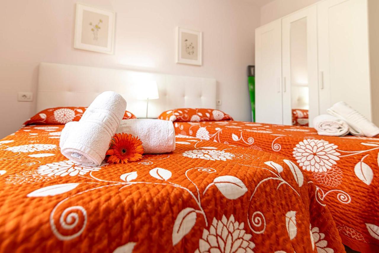 Apartamentos En El Centro De Los Cristianos 아로나 외부 사진