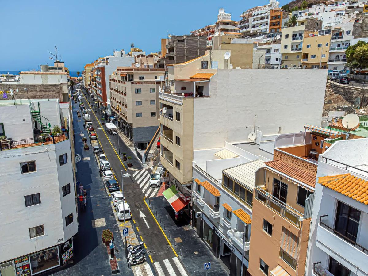 Apartamentos En El Centro De Los Cristianos 아로나 외부 사진