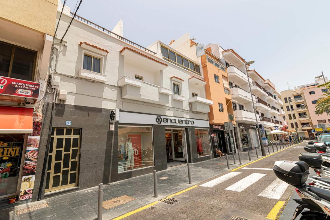 Apartamentos En El Centro De Los Cristianos 아로나 외부 사진